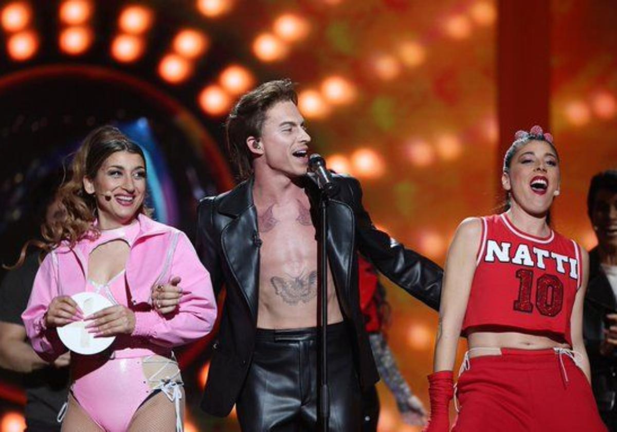 Susi Caramelo, Raoul Vázquez y Valeria Ros, durante la actuación de esta noche.