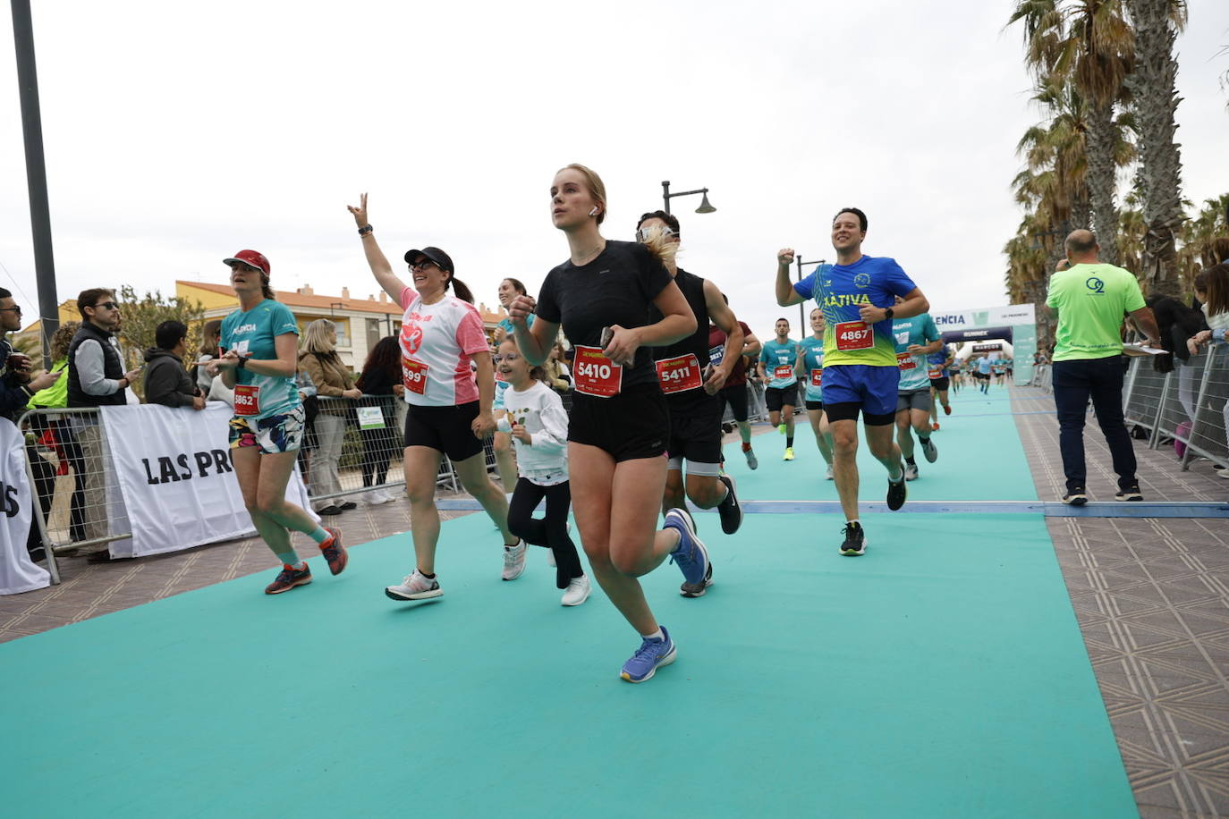 Fotos del ambiente en la 15K Valencia Abierta al Mar