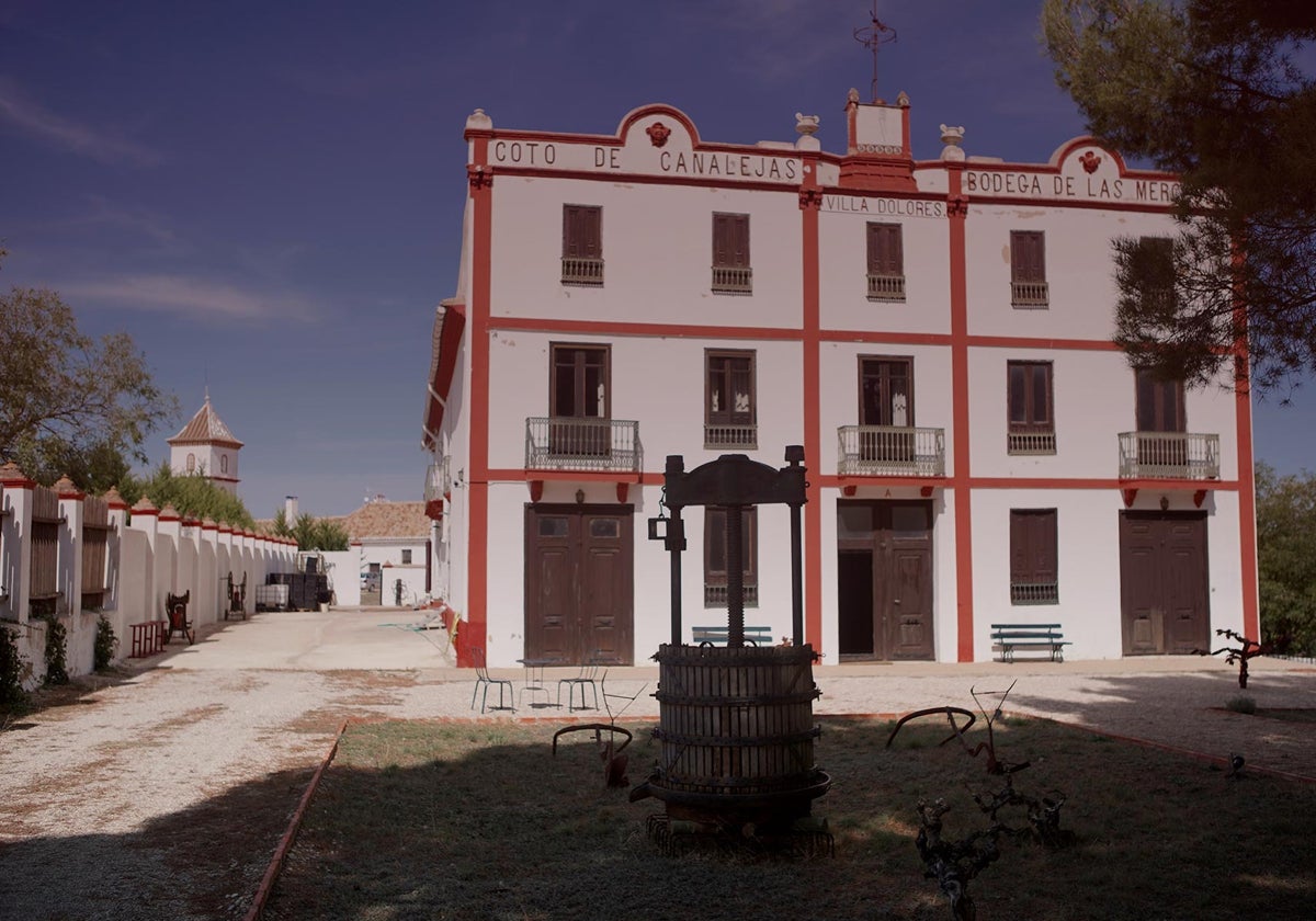 El arquitecto Demetrio Ribes construyó esta bodega de estilo modernista.