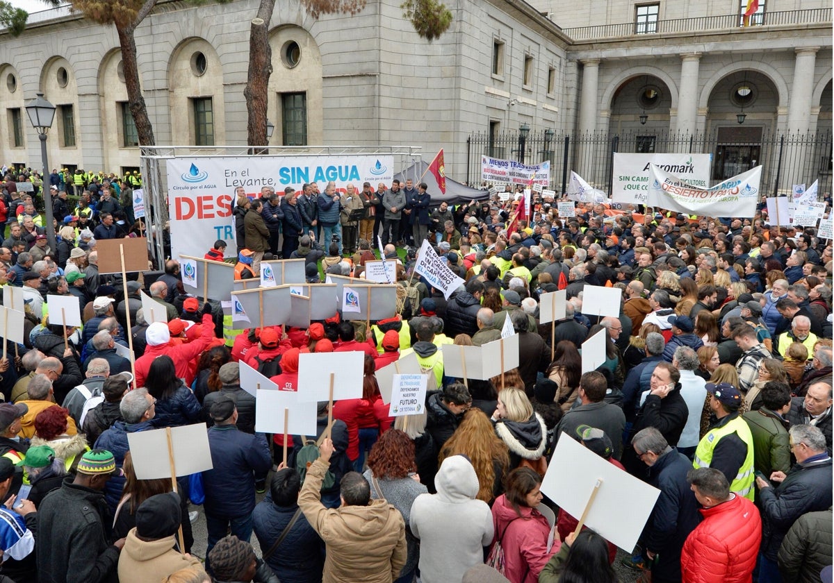 Manifestación en Madrid en defensa del trasvase.