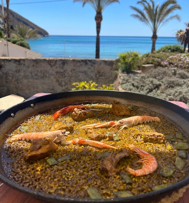 Paella mixta.