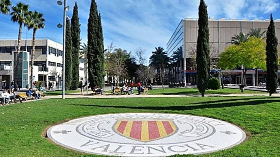Una idea de la UPV para ahorrar dinero y energía gana el Hackathon de WellBased en Valencia