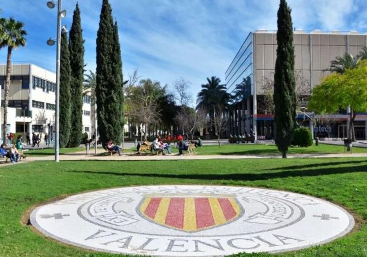 Una idea de la UPV para ahorrar dinero y energía gana el Hackathon de WellBased en Valencia