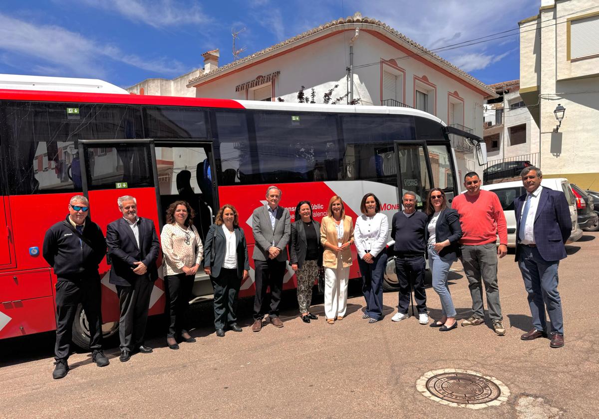 Puesta en marcha de la nueva línea de autobús.