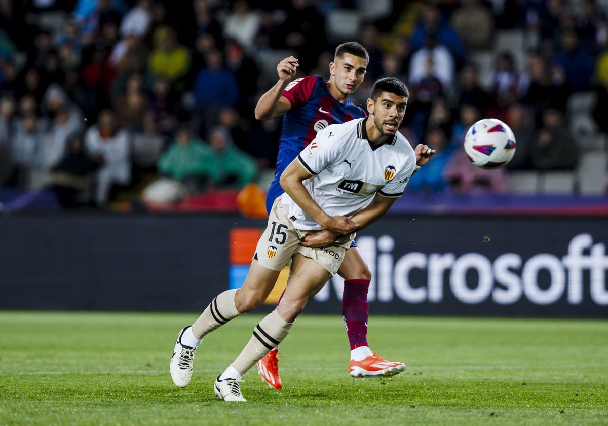 Cenk, en el partido contra el FC Barcelona.