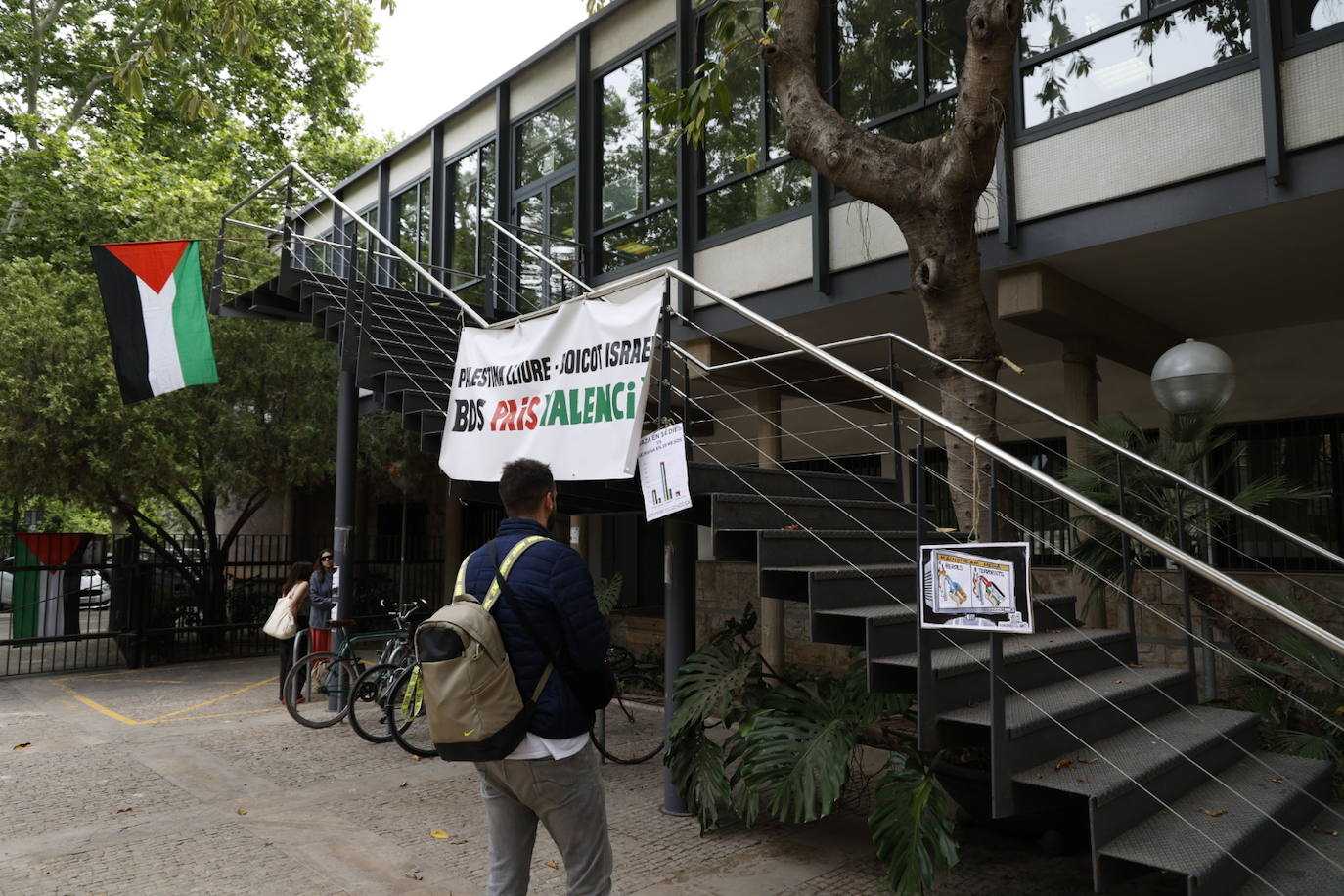 Fotos de la acampada pro-Palestina en Valencia