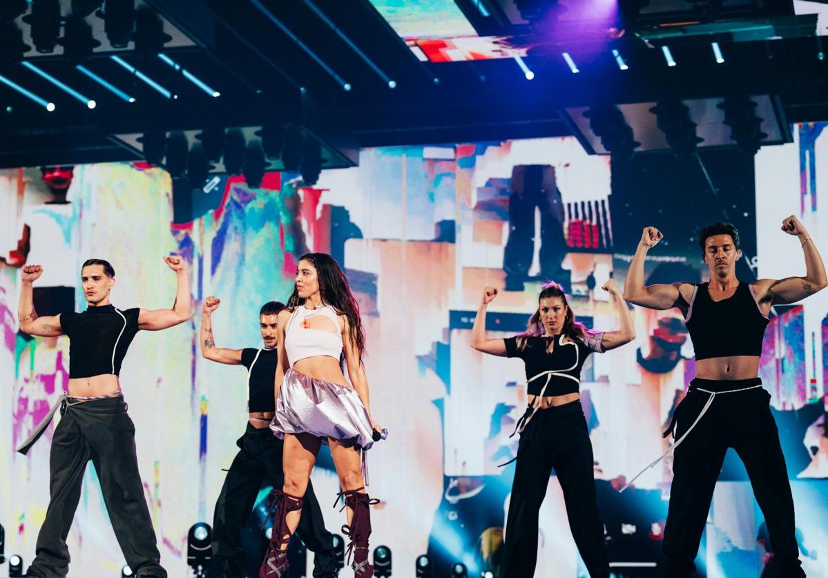 Marina Satti interpreta 'Zari' en el segundo ensayo de la segunda semifinal en el Malmo Arena.