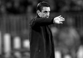 Neville en el Camp Nou durantq aquel Barcelona-Valencia de Copa del Rey.