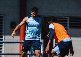 Andrés García y Buba Sangare, en un entrenamiento en Buñol.