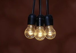 El precio de la luz vuelve a cambiar de tendencia.