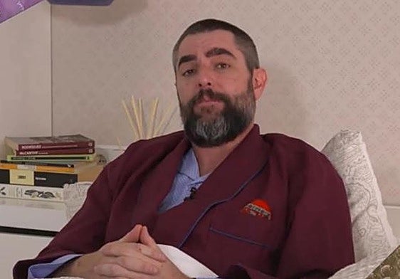 Dani Mateo, desde su casa, en un vídeo grabado para 'El Intermedio'