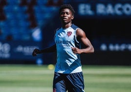 Lass Kourouma, durante un entrenamiento con el Levante.