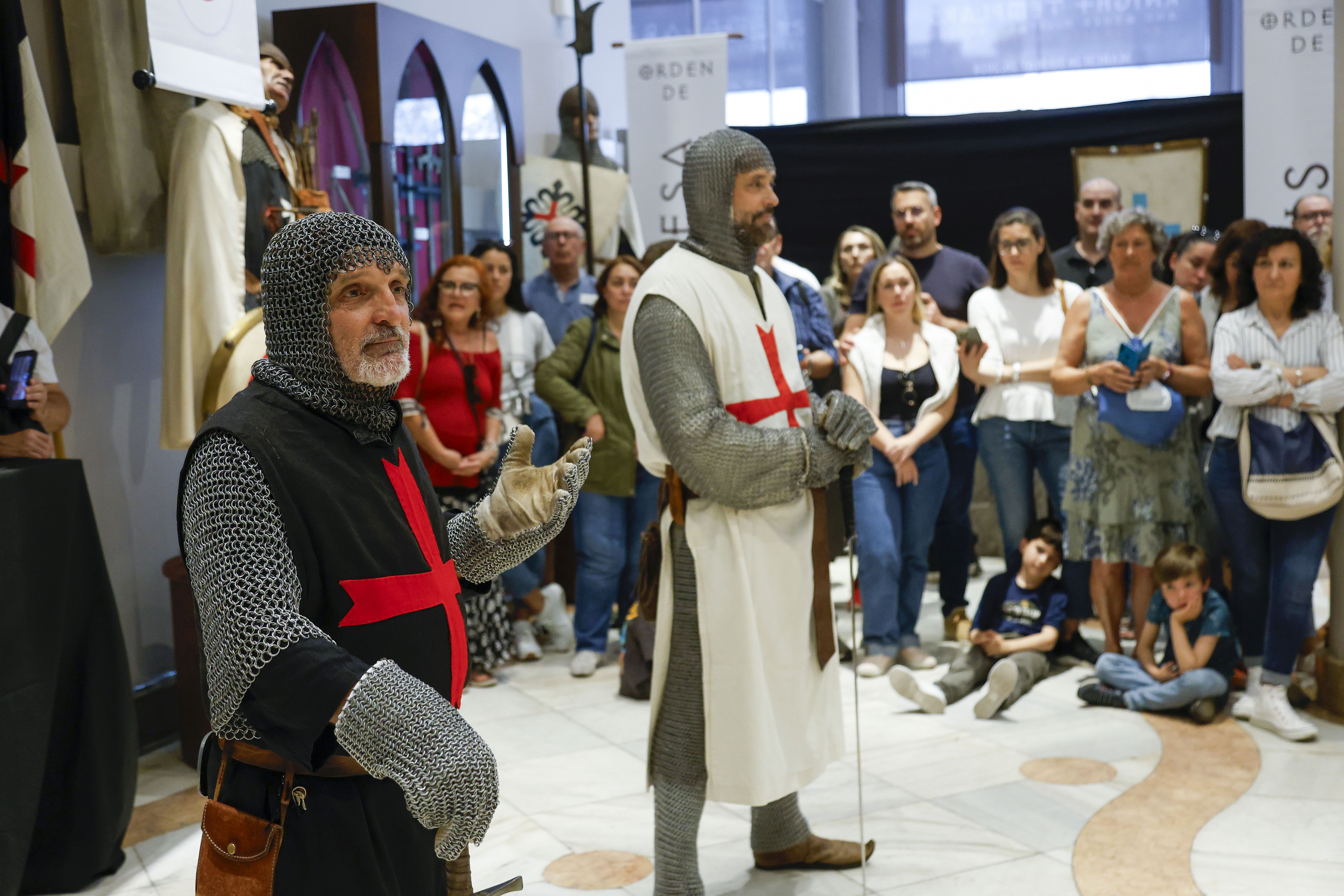 Espadas en alto: Lucha de templarios en Valencia