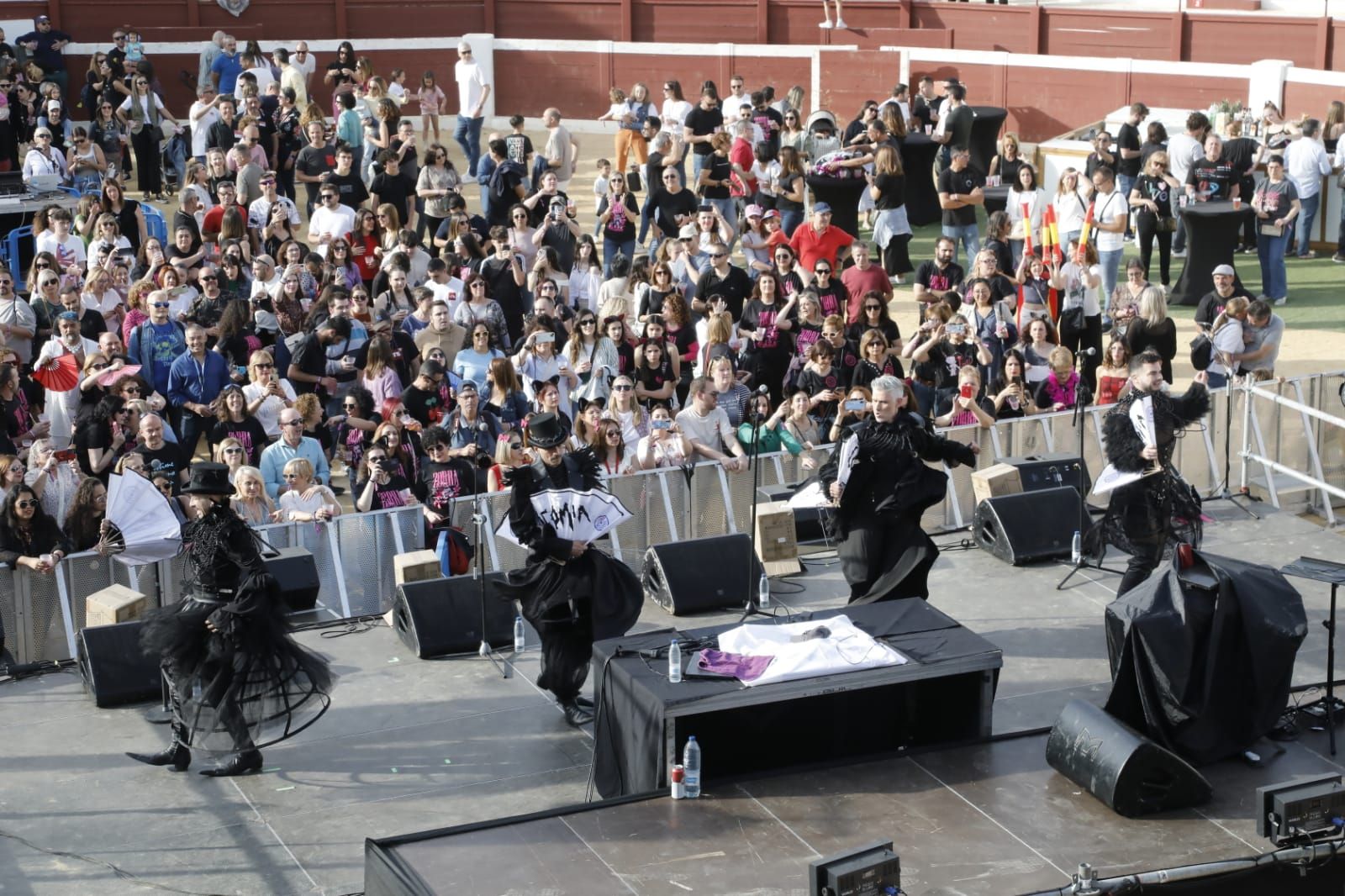 La fiesta en Ondara para impulsar a Nebulossa a ganar Eurovisión