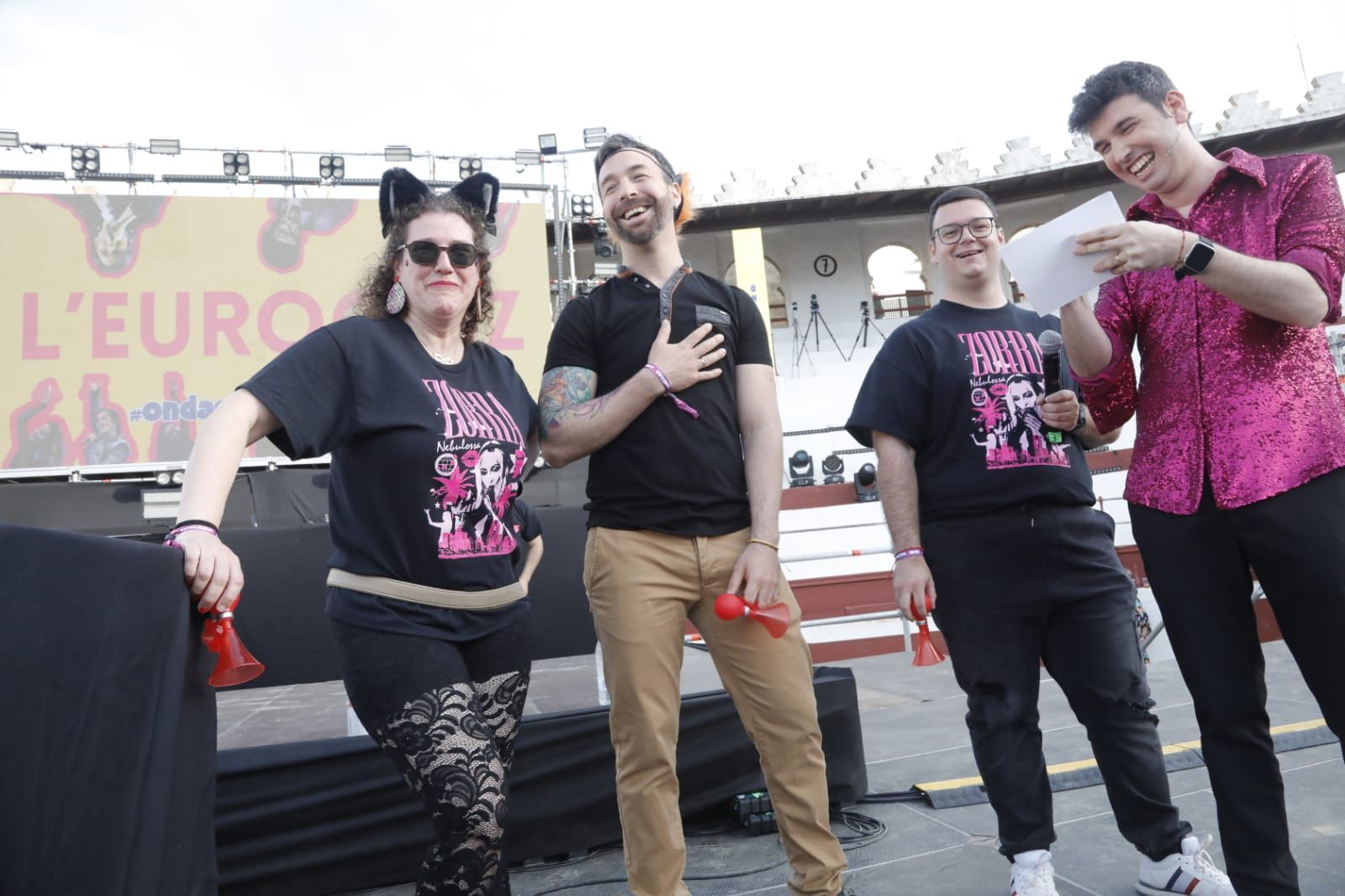 La fiesta en Ondara para impulsar a Nebulossa a ganar Eurovisión