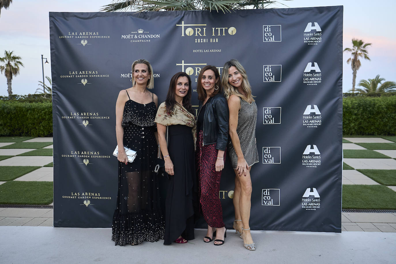 Lola Romera, Loreta Esquerdo, Rosario Palau y Reyes Sanz.