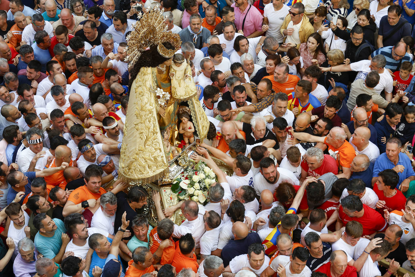 El Traslado de la Virgen desde la Basílica hasta la Catedral, en imágenes