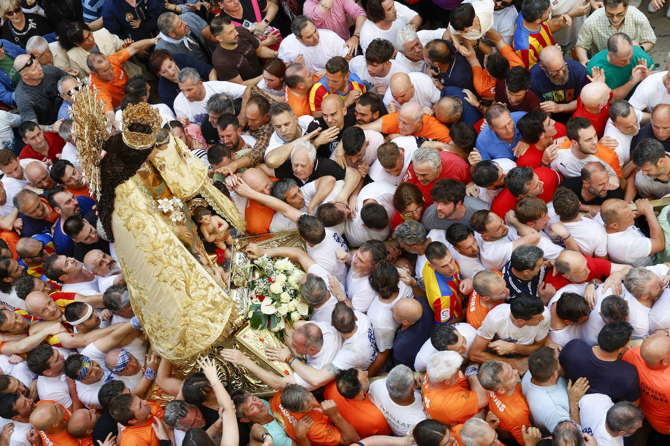 El Traslado de la Virgen desde la Basílica hasta la Catedral, en imágenes