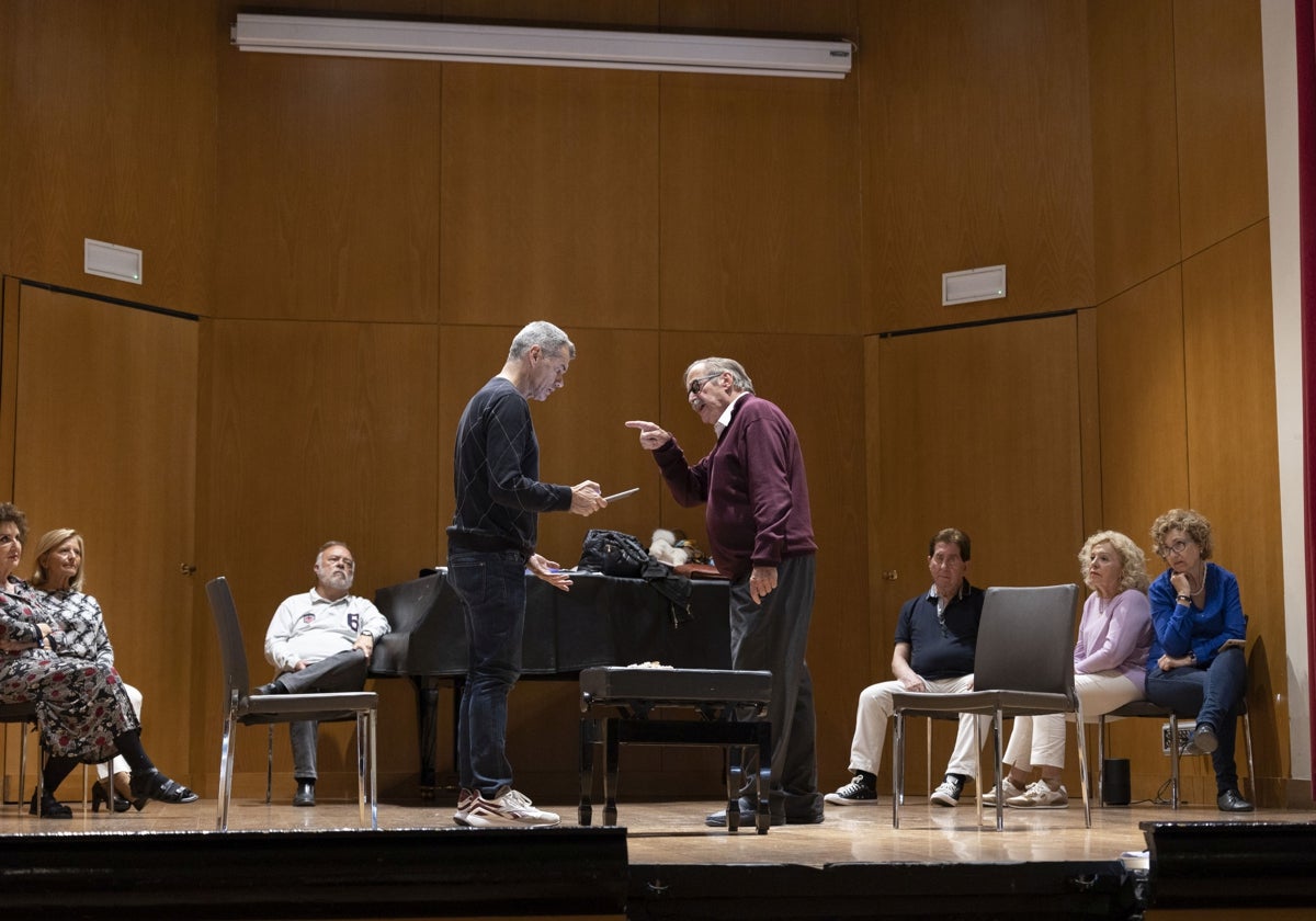 La Escuela de Teatro del Ateneo, dirigida por el actor Toni Cantó, estrena sus dos primeras obras.