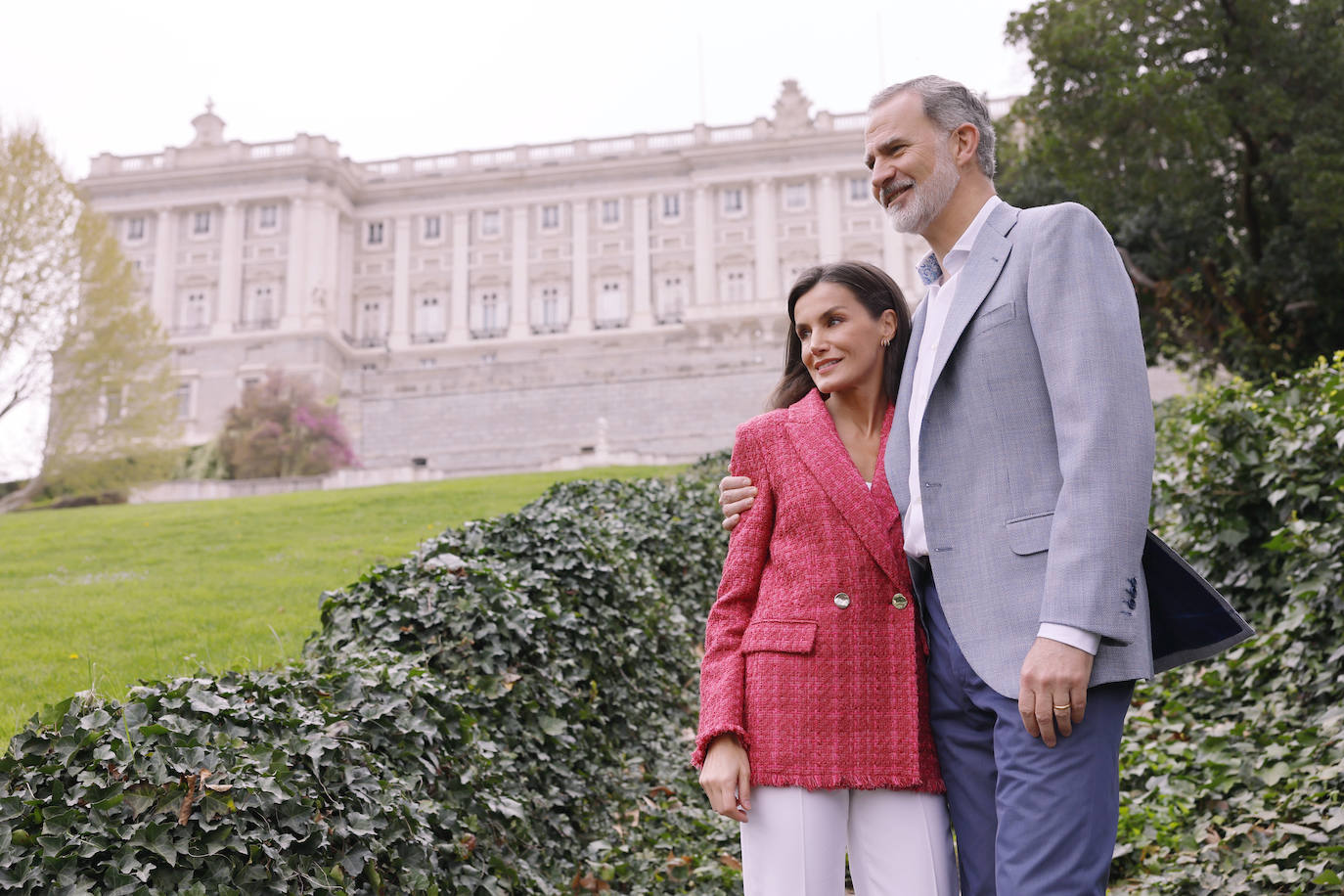 Las fotos del rey Felipe y la reina Letizia por su 20º aniversario de boda