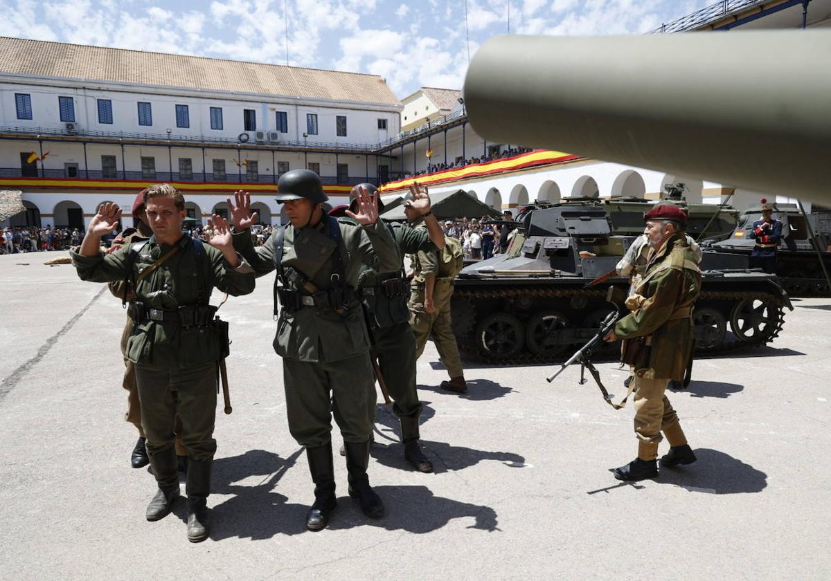 Recreación en el Museo de Historia Militar de Valencia este domingo.