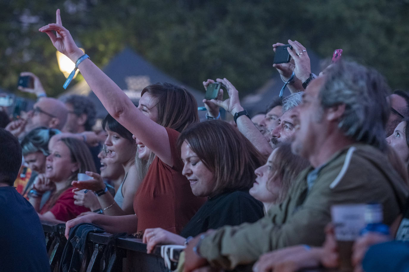 El grupo Los Planetas celebra los 30 años de su disco &#039;Super 8&#039; en un festival en los Jardines de Viveros de Valencia