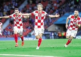 Modric celebra un gol en la Eurocopa 2020.