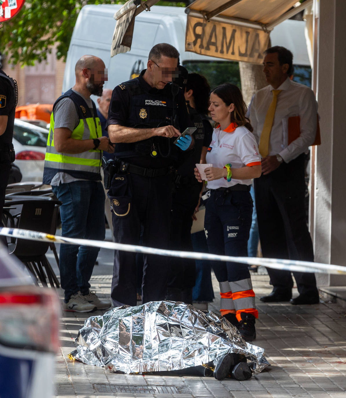 Un hombre mata a otro a puñaladas en Valencia junto a la Finca Roja