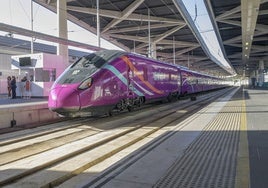 El nuevo modelo S-106, en la estación Joaquín Sorolla.