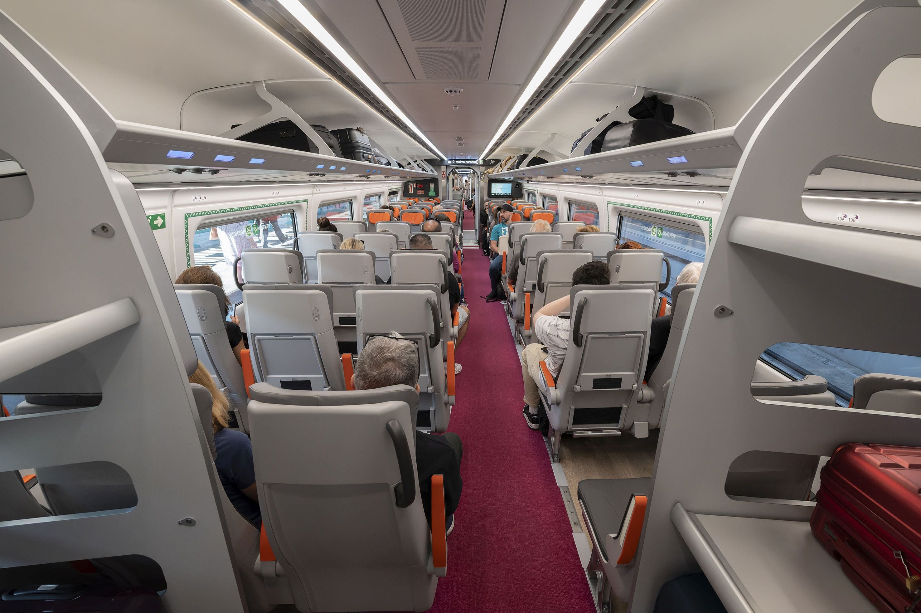 Así son los S-106, los nuevos trenes de Renfe para viajar desde la Comunitat a Madrid o Gijón