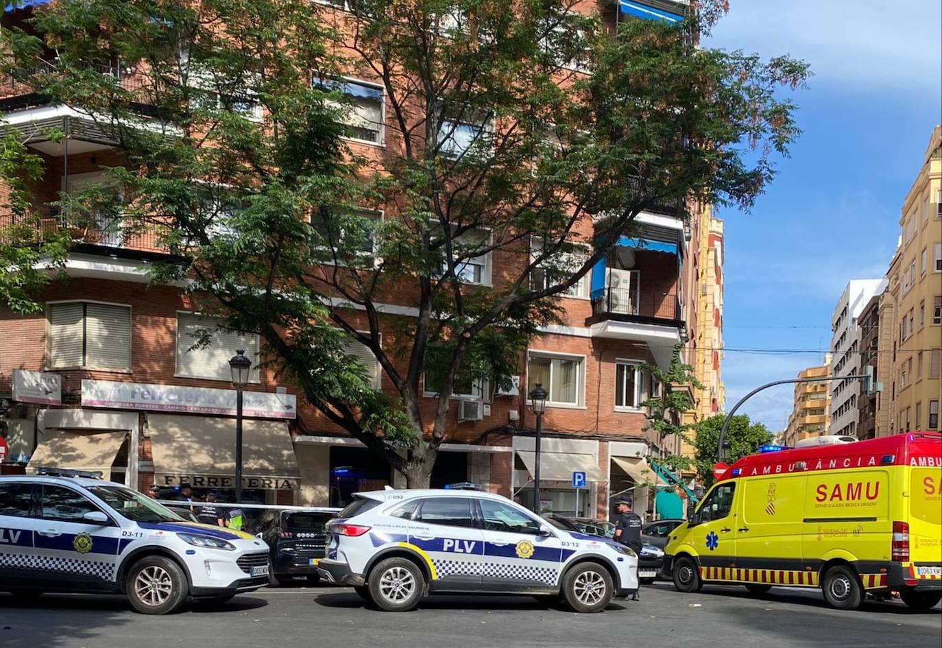 Un hombre mata a otro a puñaladas en Valencia junto a la Finca Roja