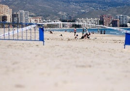 Separación de las playas de El Campello y Alicante, en una imagen de archivo.