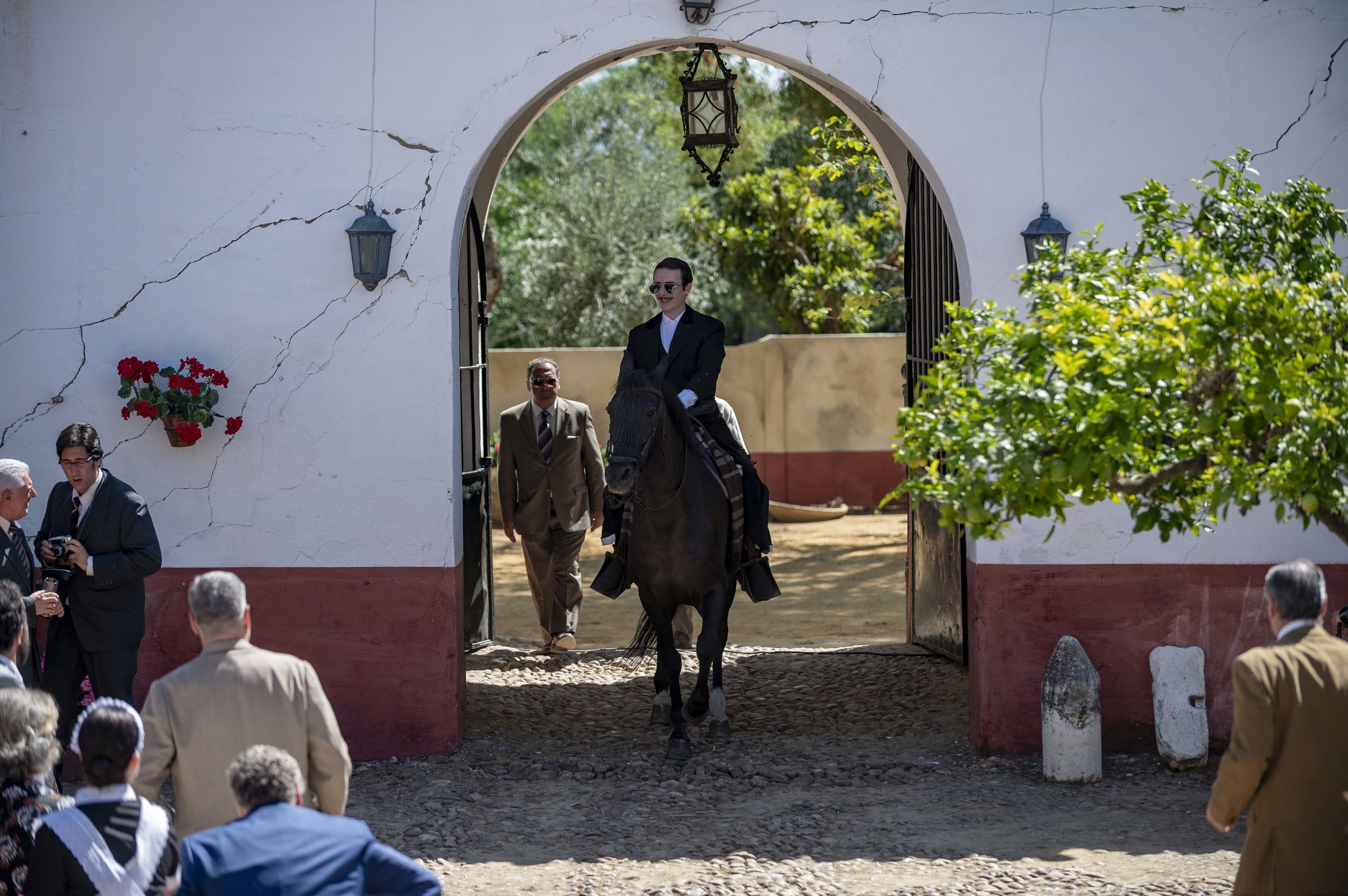 Las primeras imágenes de la serie &#039;El marqués&#039;, basada en el crimen de los Galindos