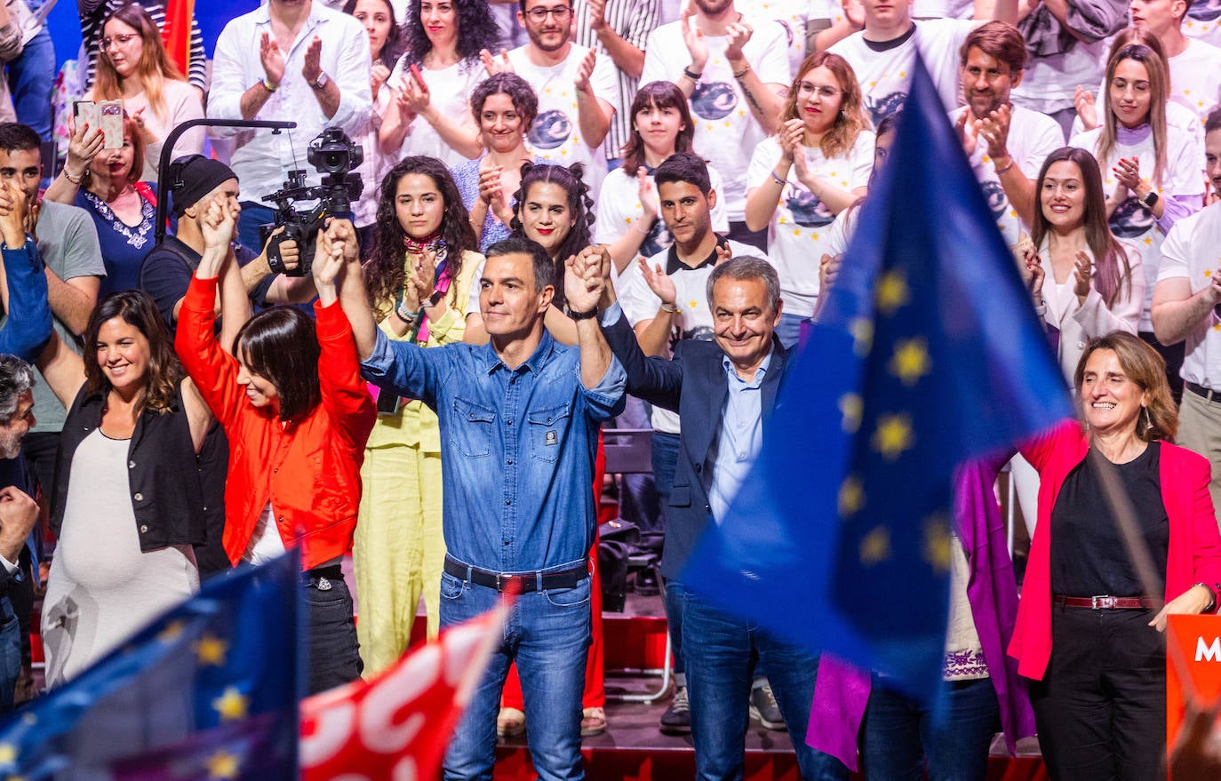 Las imágenes del miting de Pedro Sánchez en Valencia