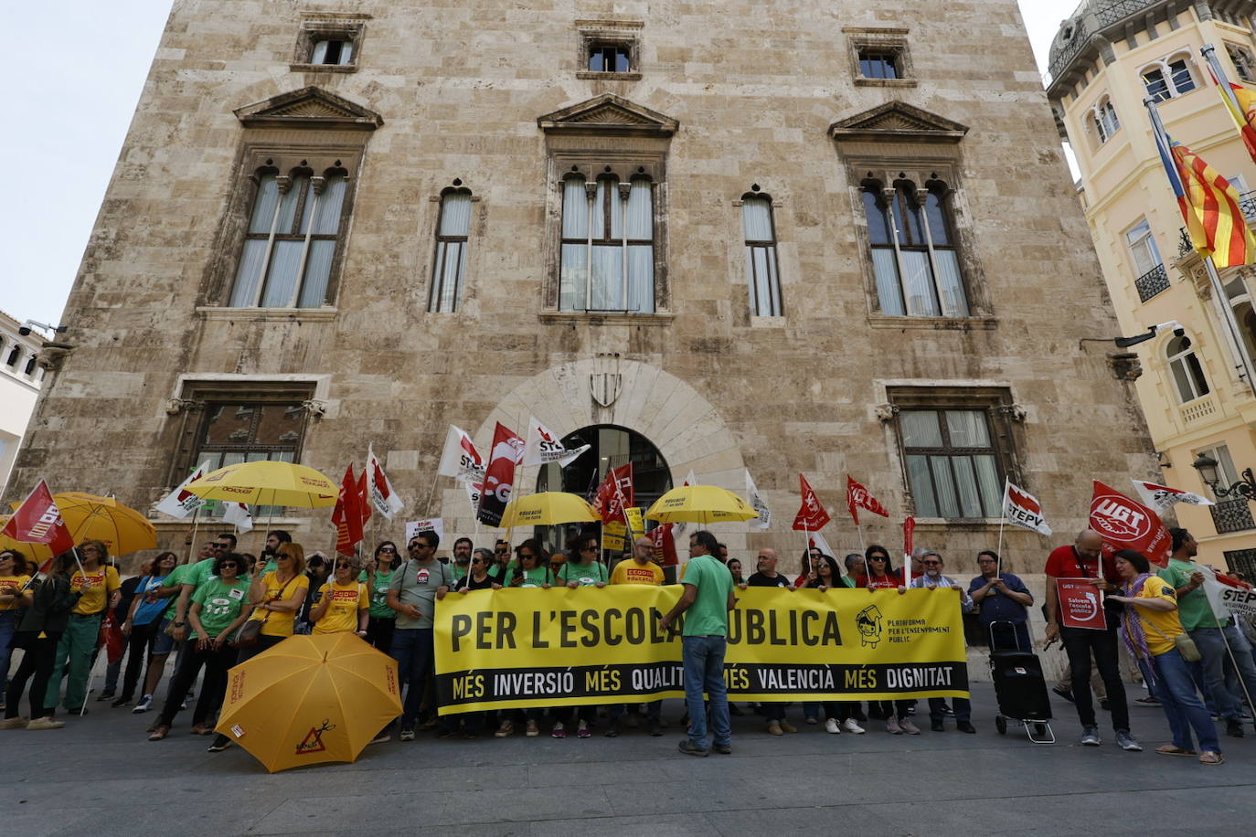 Fotos de la huelga educativa en la Comunitat