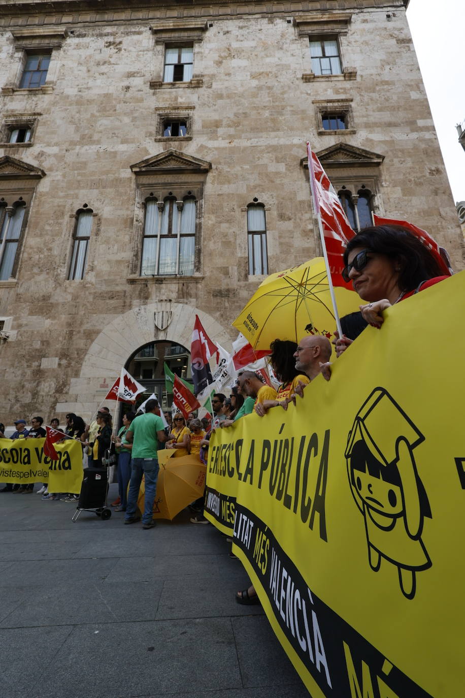 Fotos de la huelga educativa en la Comunitat