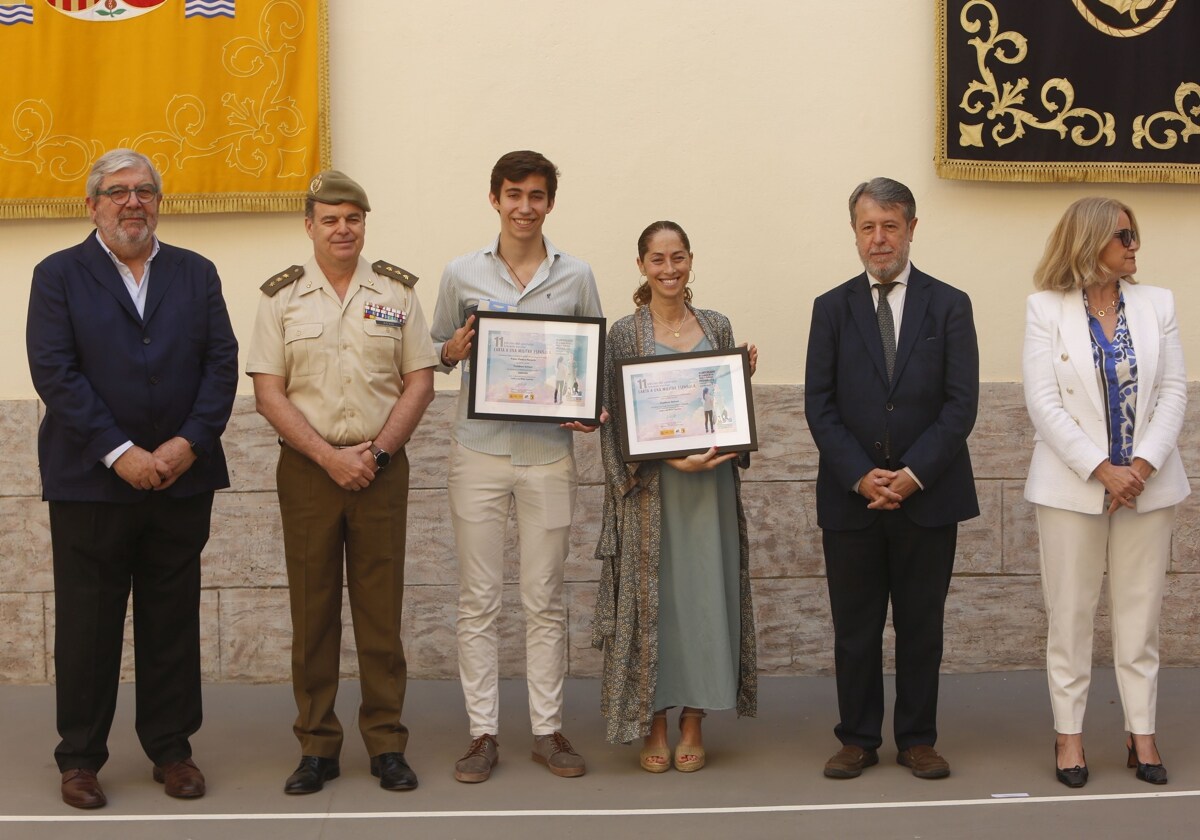 Pablo Peraire gana la fase local del concurso ‘Carta a una Militar Española’