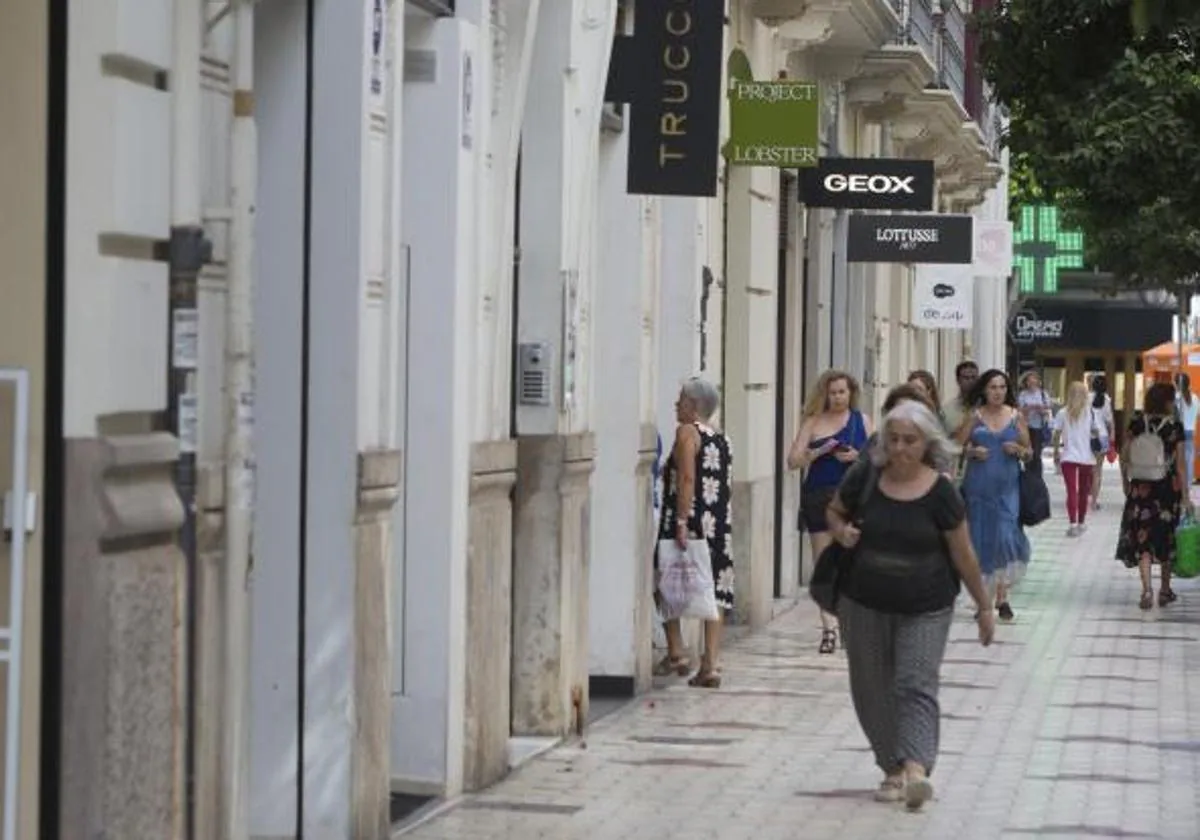 Catalá estudia peatonalizar la calle Jorge Juan y «darle una pensada» a la calle Colón