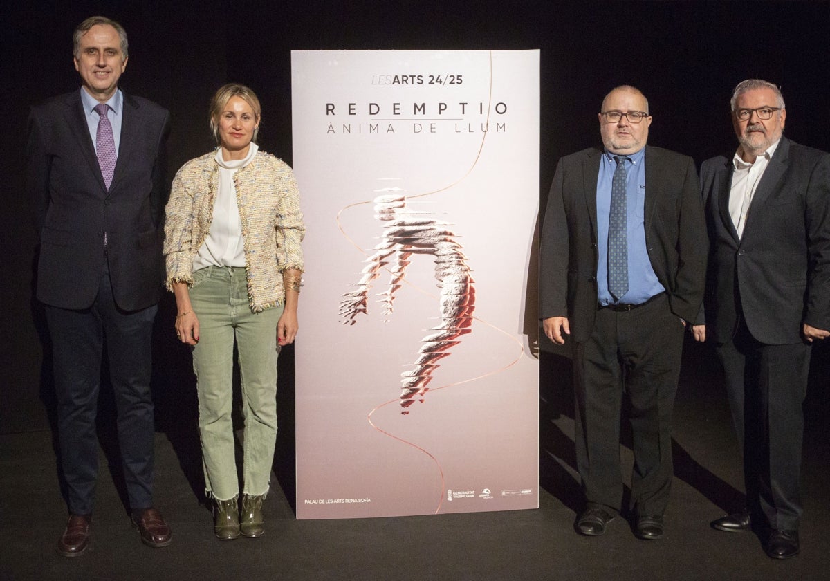 El presidente del Patronato de Les Arts, Pablo Font de Mora, la secretaria autonómica de Cultura, Paula Añó, el director artístico, Jesús Iglesias, y el director general de Les Arts, Jorge Culla, durante la presentación de la temporada.