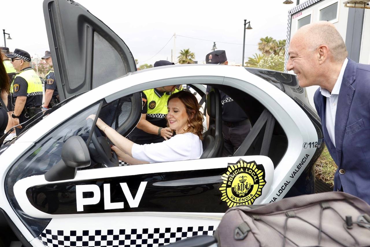 Presentación del dispotivo policial en las playas de Valencia 2024, en imágenes