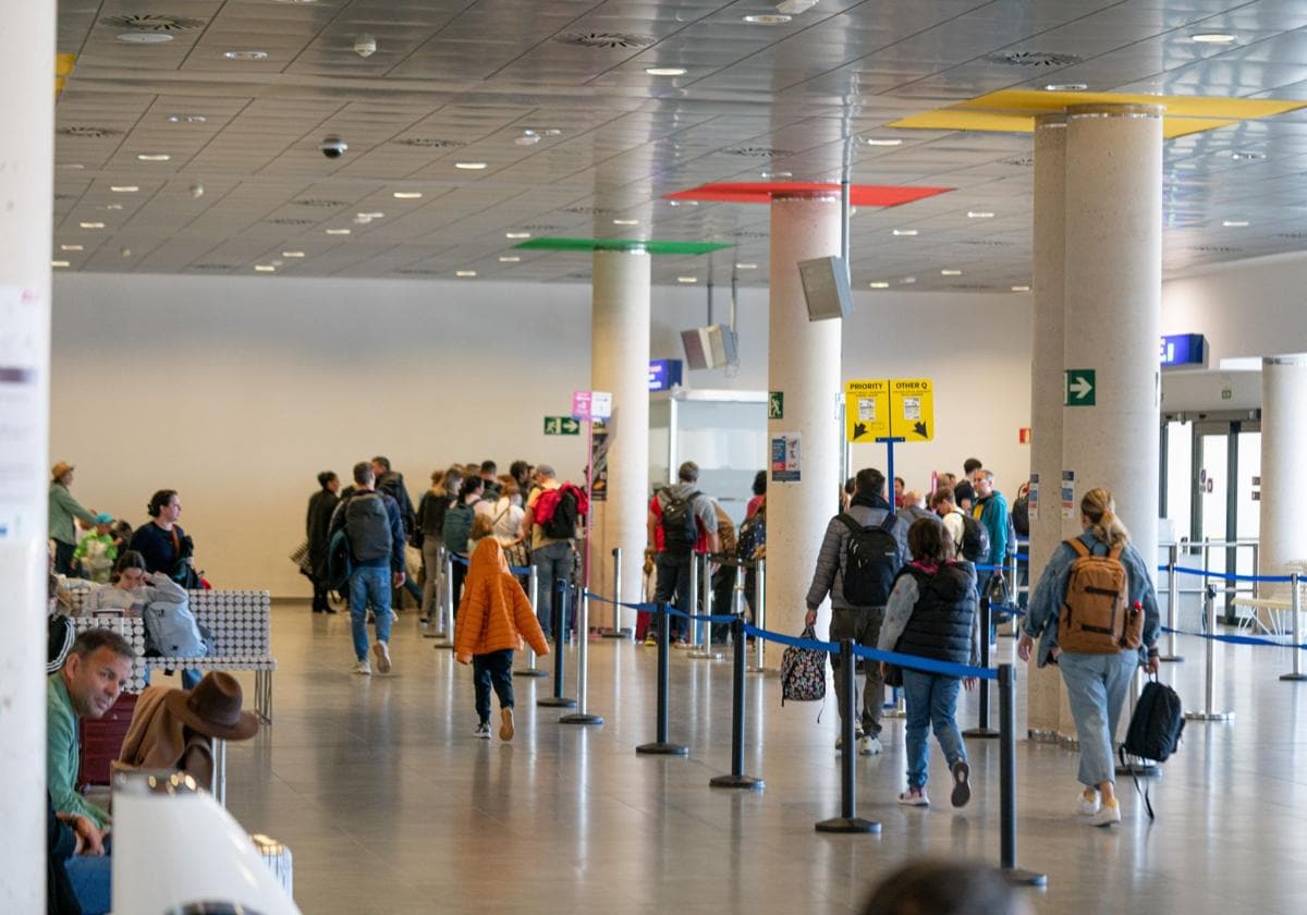 Las dos nuevas rutas que estrena el aeropuerto de Castellón este sábado