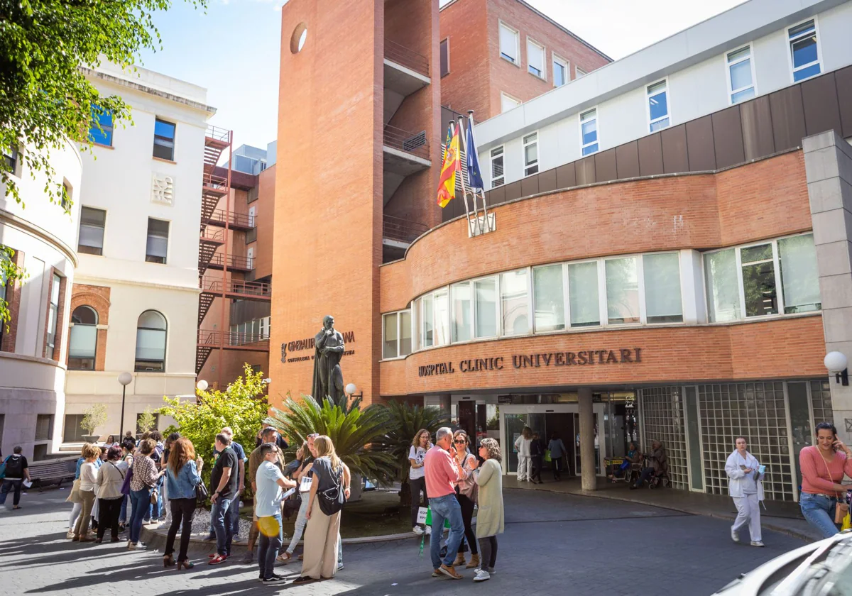 El hospital Clínico pone en marcha un modelo único en Europa de radiocirugía