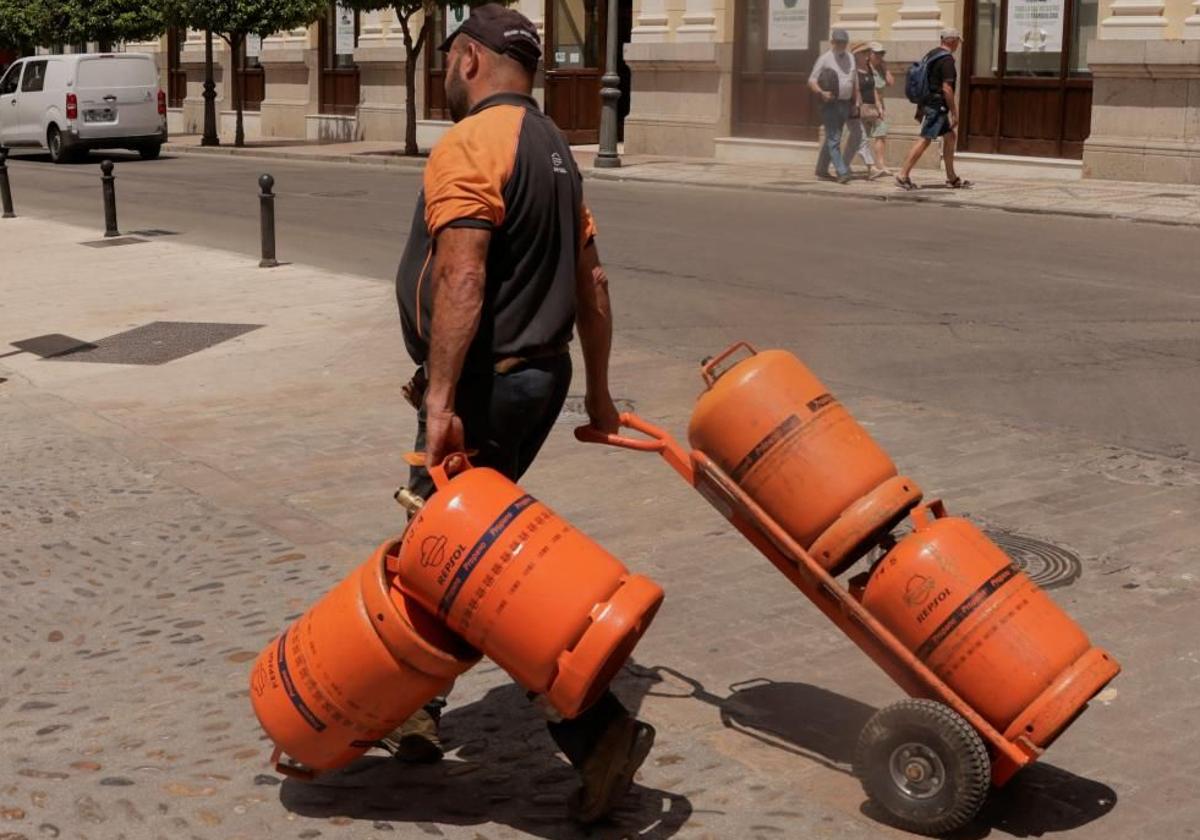 La OCU avisa de la importante novedad en el butano: el precio de la bombona más usada en España ya no estará limitado