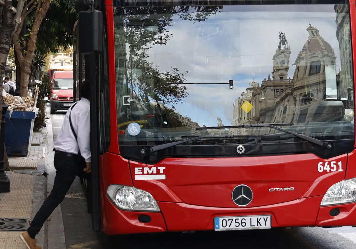 Por qué hay un autobús de EMT Valencia circulando por La Habana