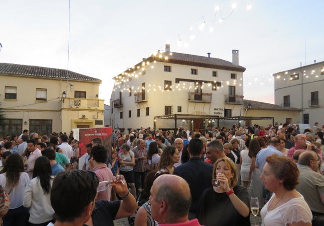 La Fiesta del Cava se celebra en el casco antiguo de Requena.