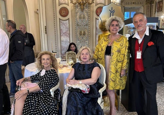 Mayrén Beneyto, Emilia Hervás, Marta de Diego y Vicente Gracia en Italia.