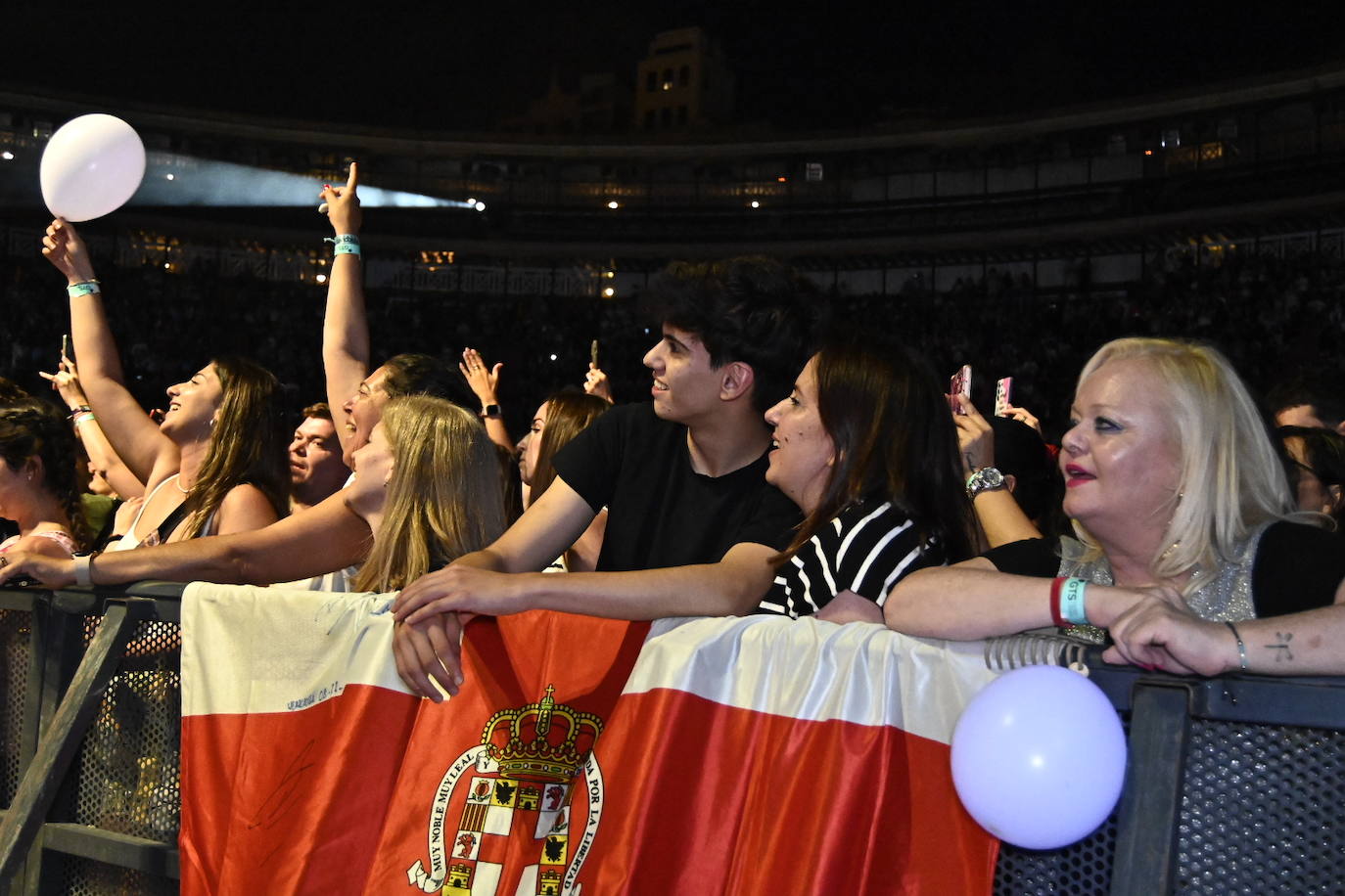 Valencia vibra al ritmo de Bisbal en una noche mágica