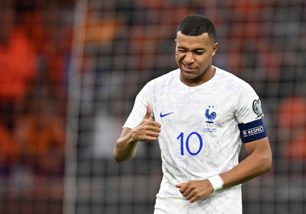 Mbappé, con Francia.