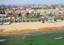 Vista aérea del barrio Cabanyal, donde se aprecia la fachada marítima.