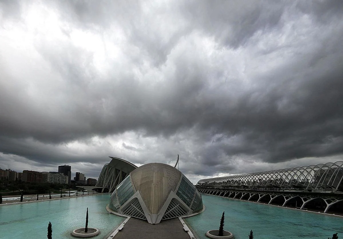 Aemet anuncia días de calima, poniente y lluvias por una DANA en la Comunitat Valenciana